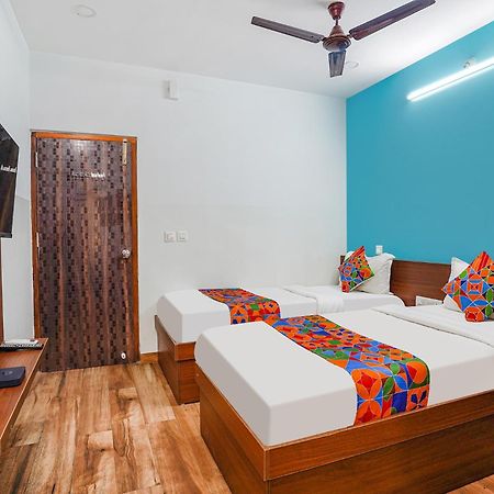 Fabhotel Rlv Green Palace - Nr Kengeri Satellite Town バンガロール エクステリア 写真
