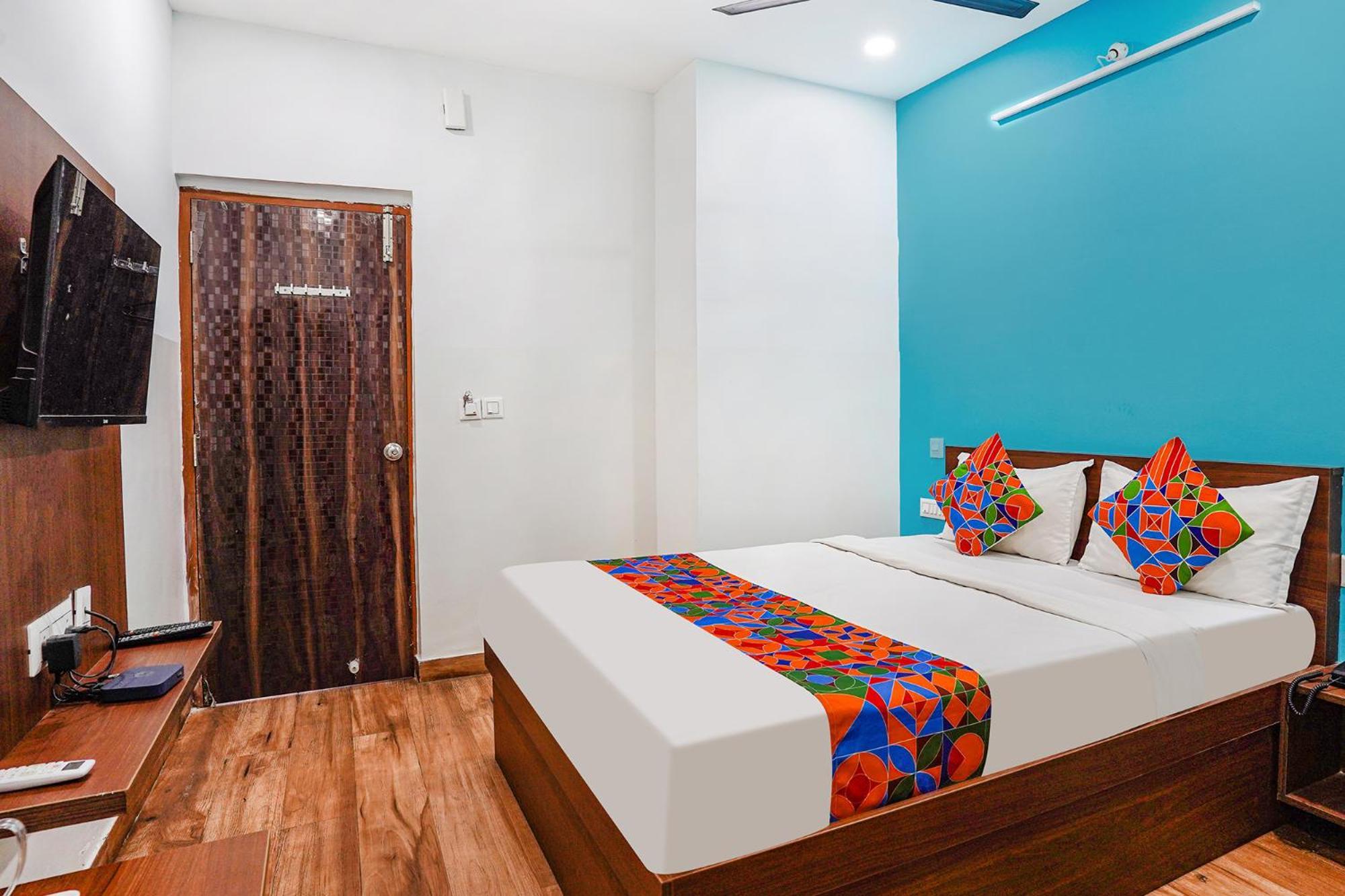 Fabhotel Rlv Green Palace - Nr Kengeri Satellite Town バンガロール エクステリア 写真