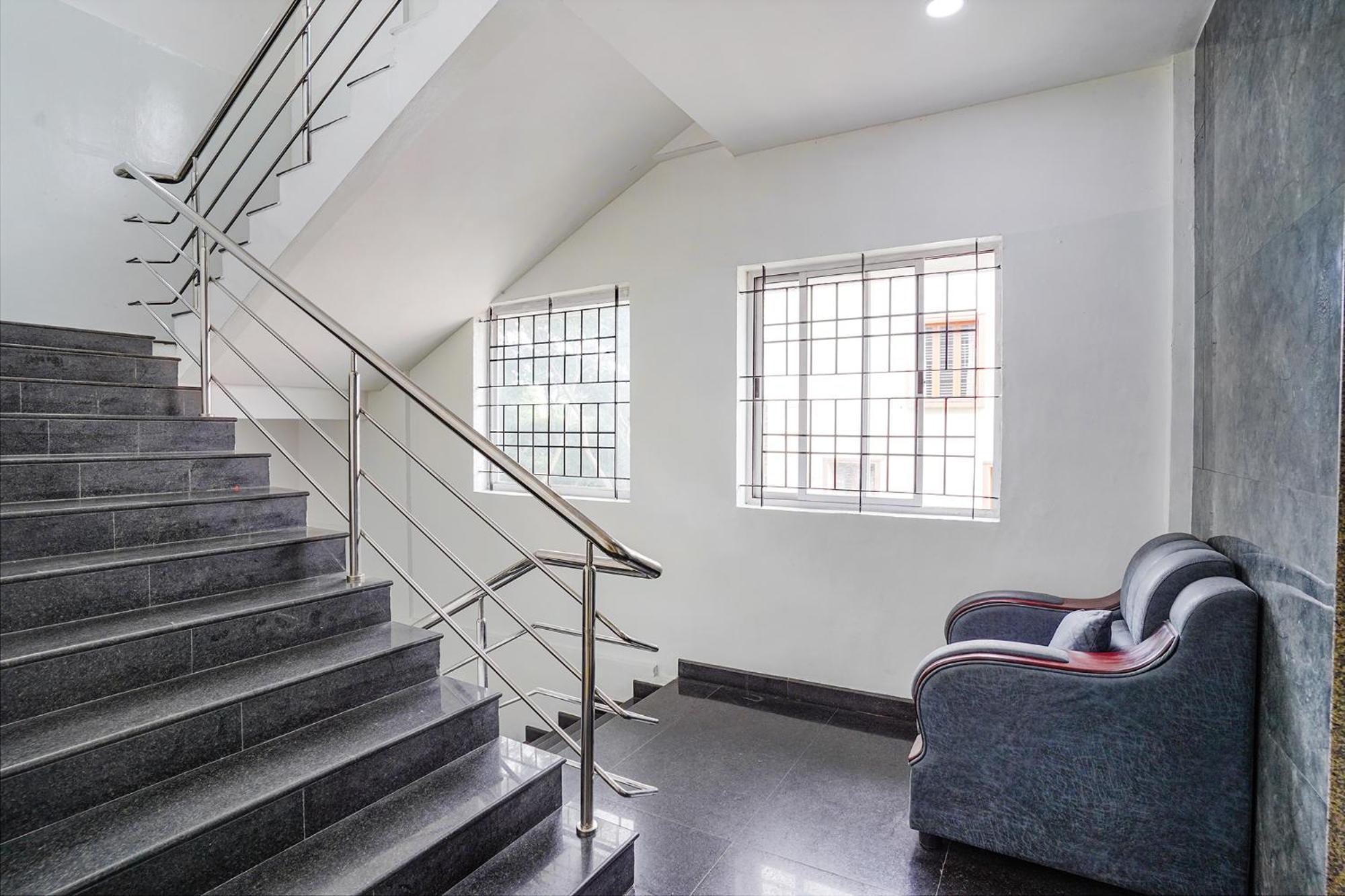 Fabhotel Rlv Green Palace - Nr Kengeri Satellite Town バンガロール エクステリア 写真