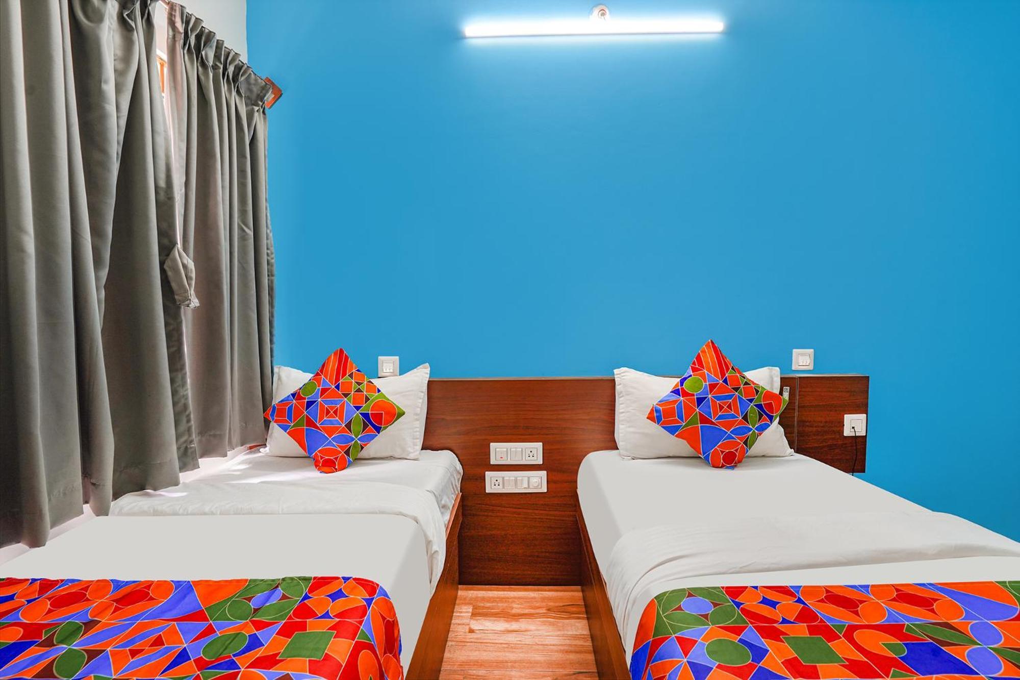 Fabhotel Rlv Green Palace - Nr Kengeri Satellite Town バンガロール エクステリア 写真