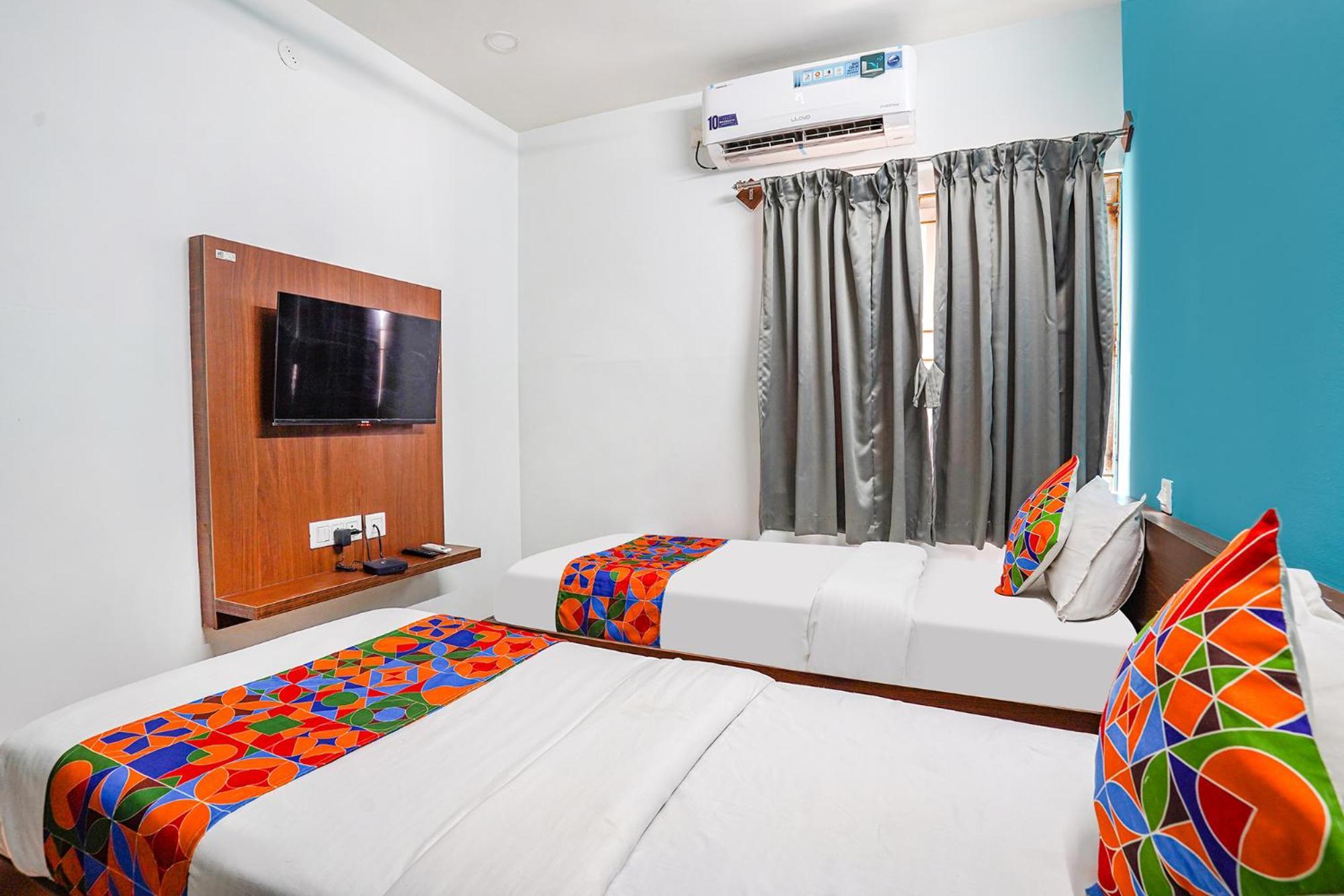 Fabhotel Rlv Green Palace - Nr Kengeri Satellite Town バンガロール エクステリア 写真