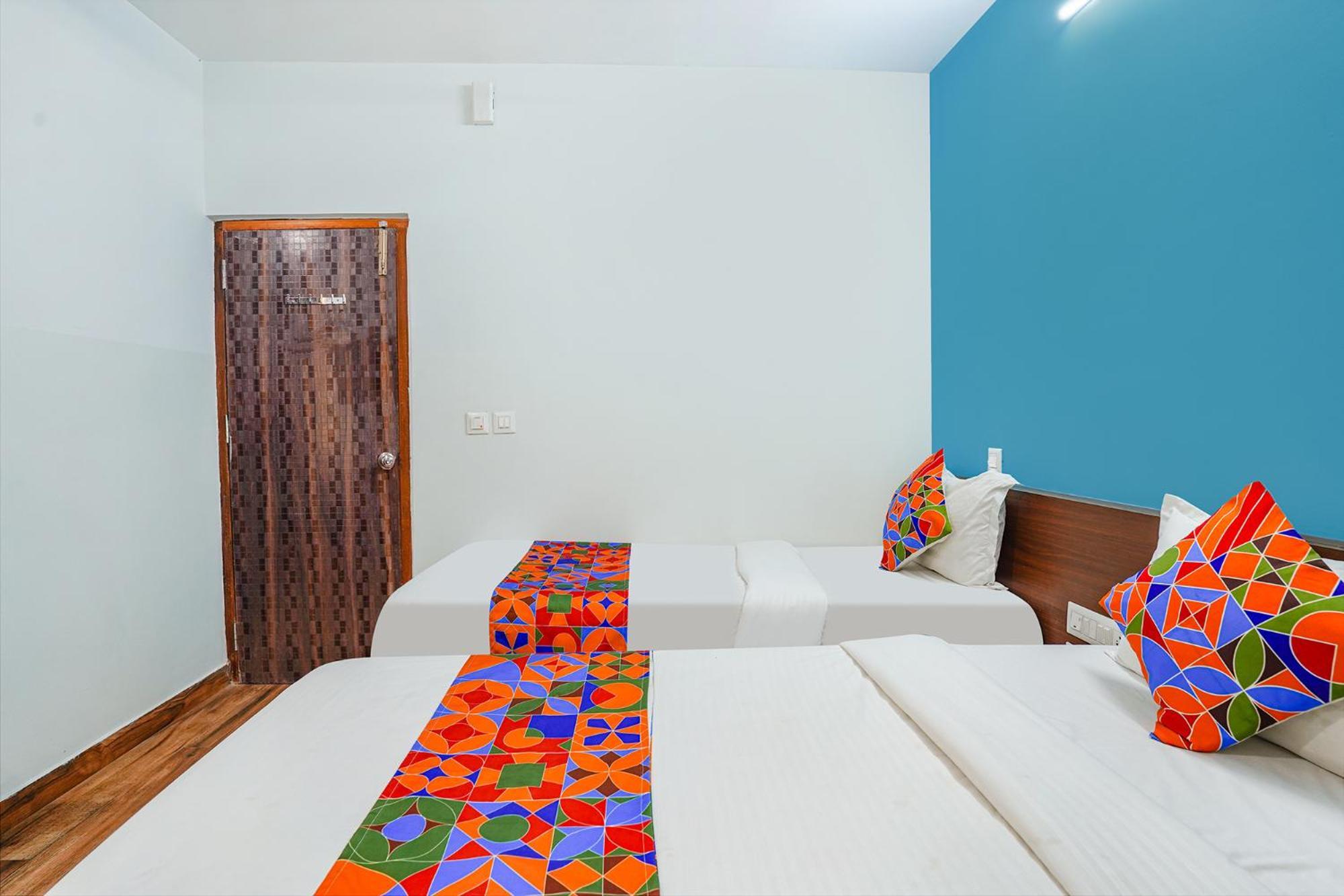 Fabhotel Rlv Green Palace - Nr Kengeri Satellite Town バンガロール エクステリア 写真