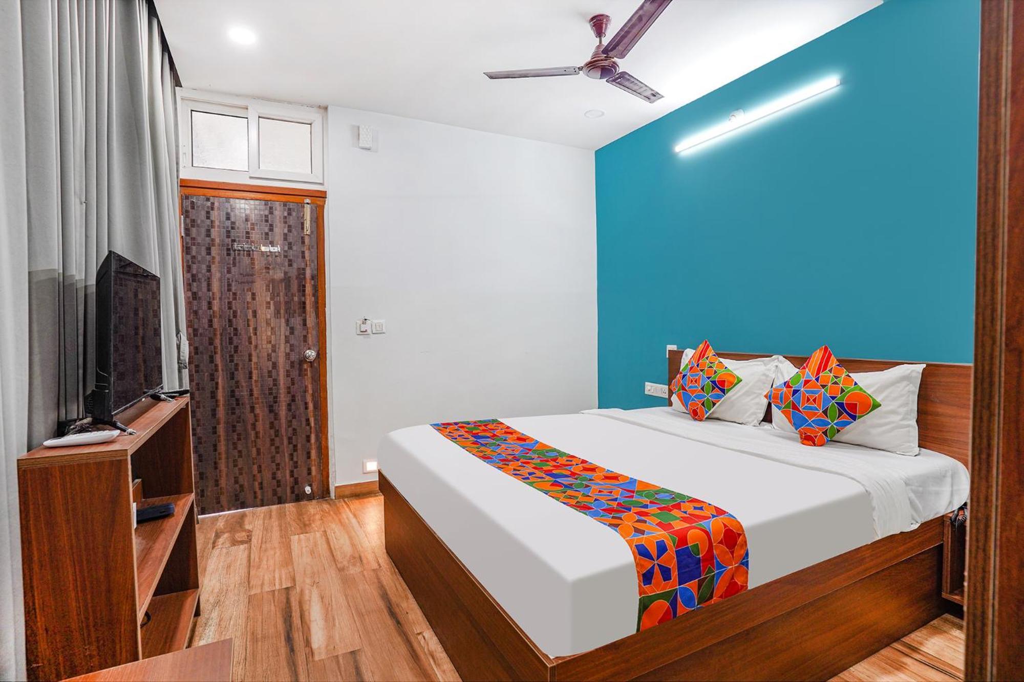 Fabhotel Rlv Green Palace - Nr Kengeri Satellite Town バンガロール エクステリア 写真