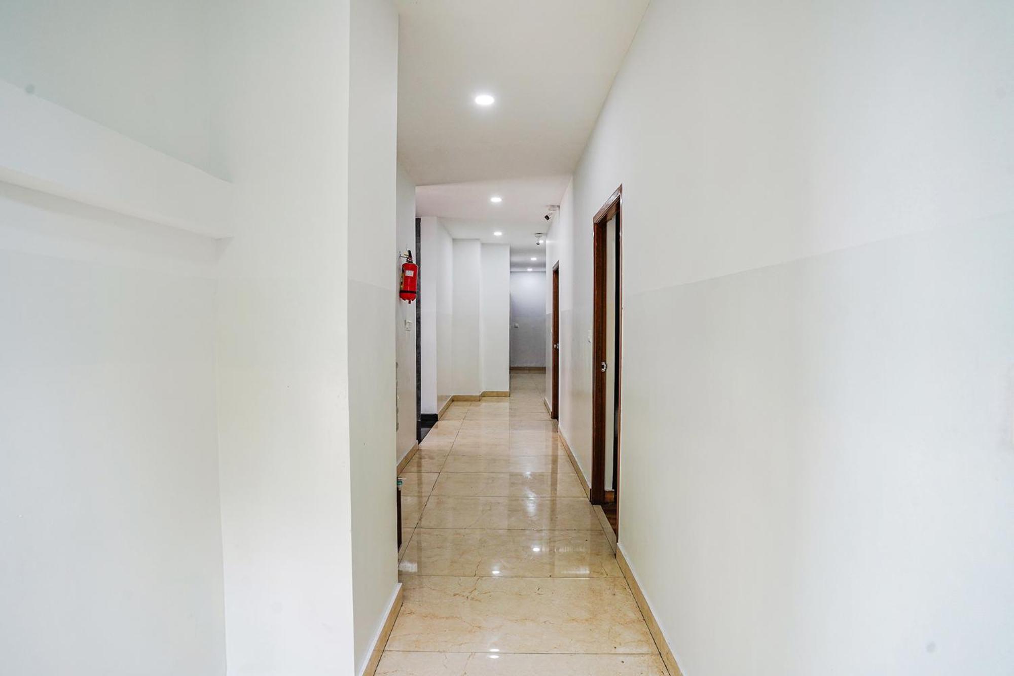 Fabhotel Rlv Green Palace - Nr Kengeri Satellite Town バンガロール エクステリア 写真